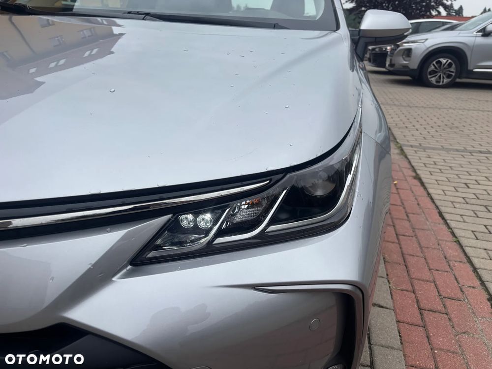 Toyota Corolla 1.8 Hybrid Comfort - 19