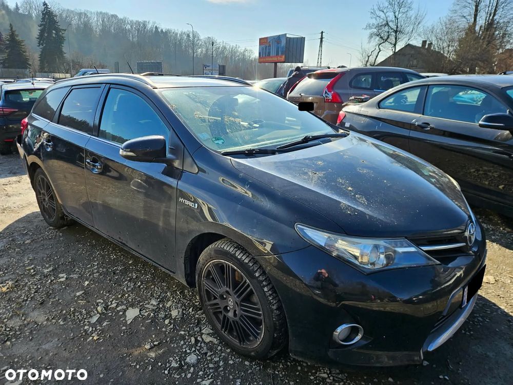 Toyota Auris 1.8 HSD Luna - 1