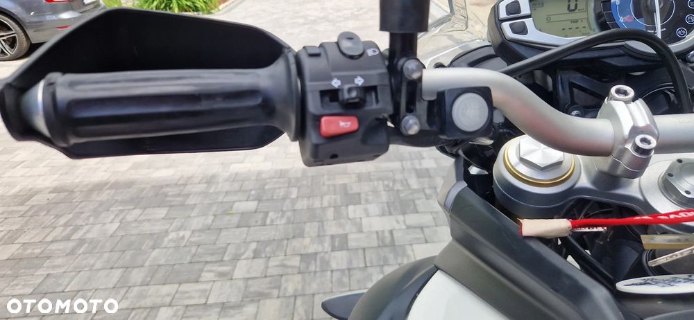 Triumph Tiger - 9