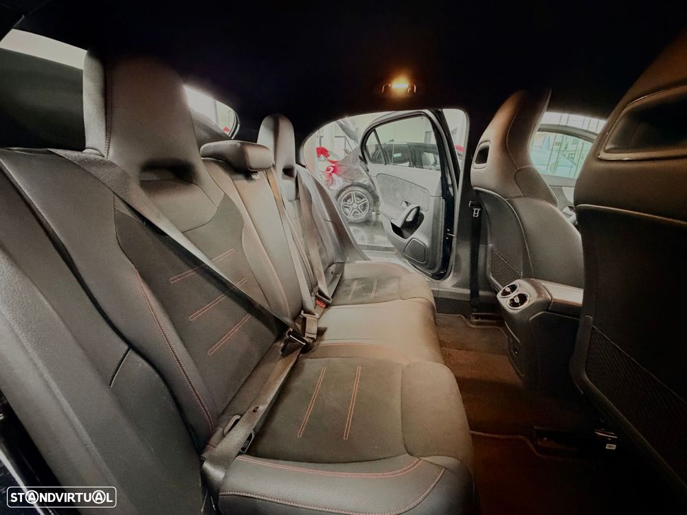 Mercedes-Benz A 160 AMG Line - 46