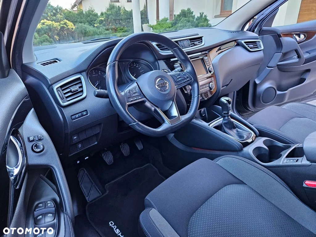 Nissan Qashqai 1.3 DIG-T N-Connecta - 17