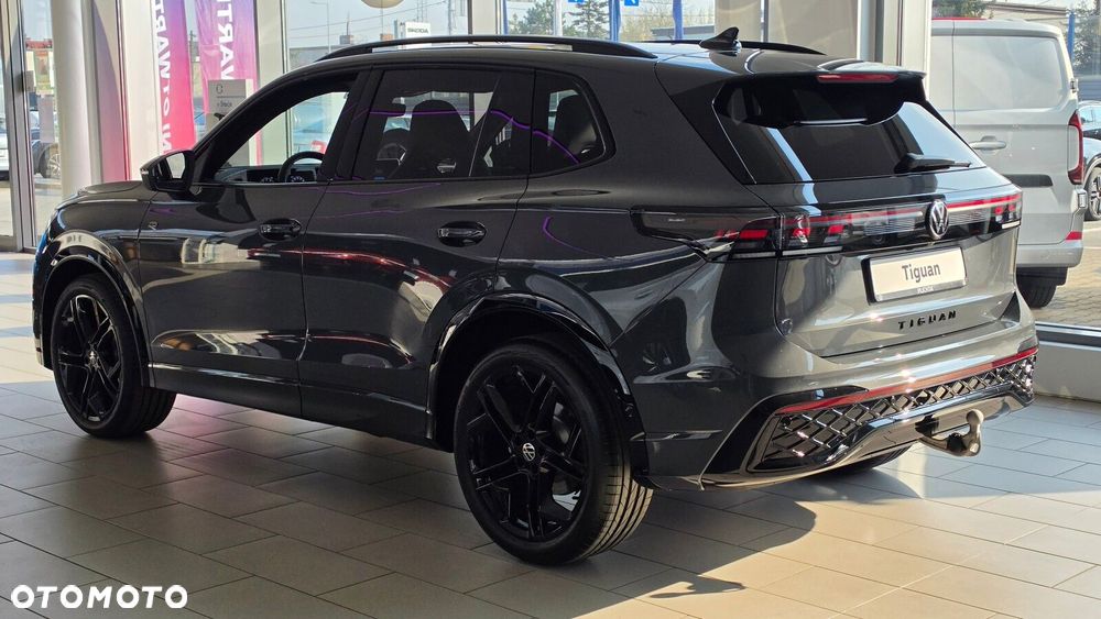 Volkswagen Tiguan - 12