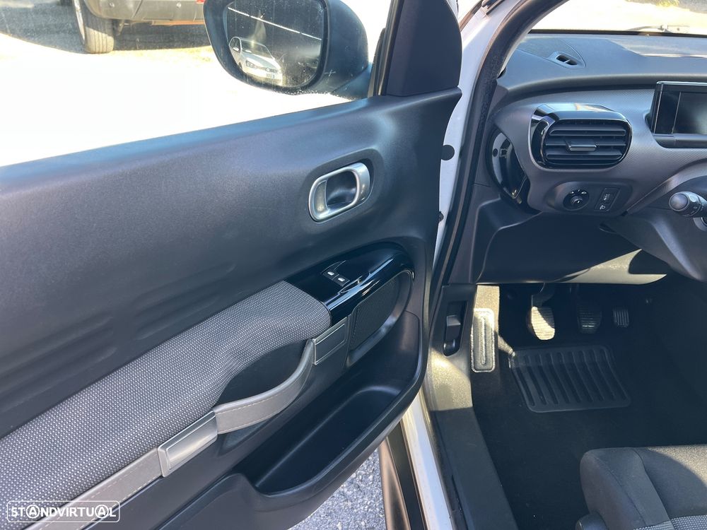 Citroën C4 Cactus 1.6 BlueHDi Shine - 23