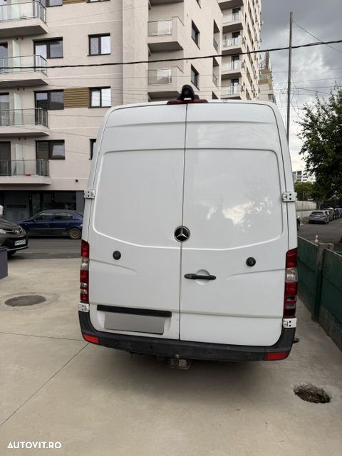 Mercedes-Benz Sprinter - 17