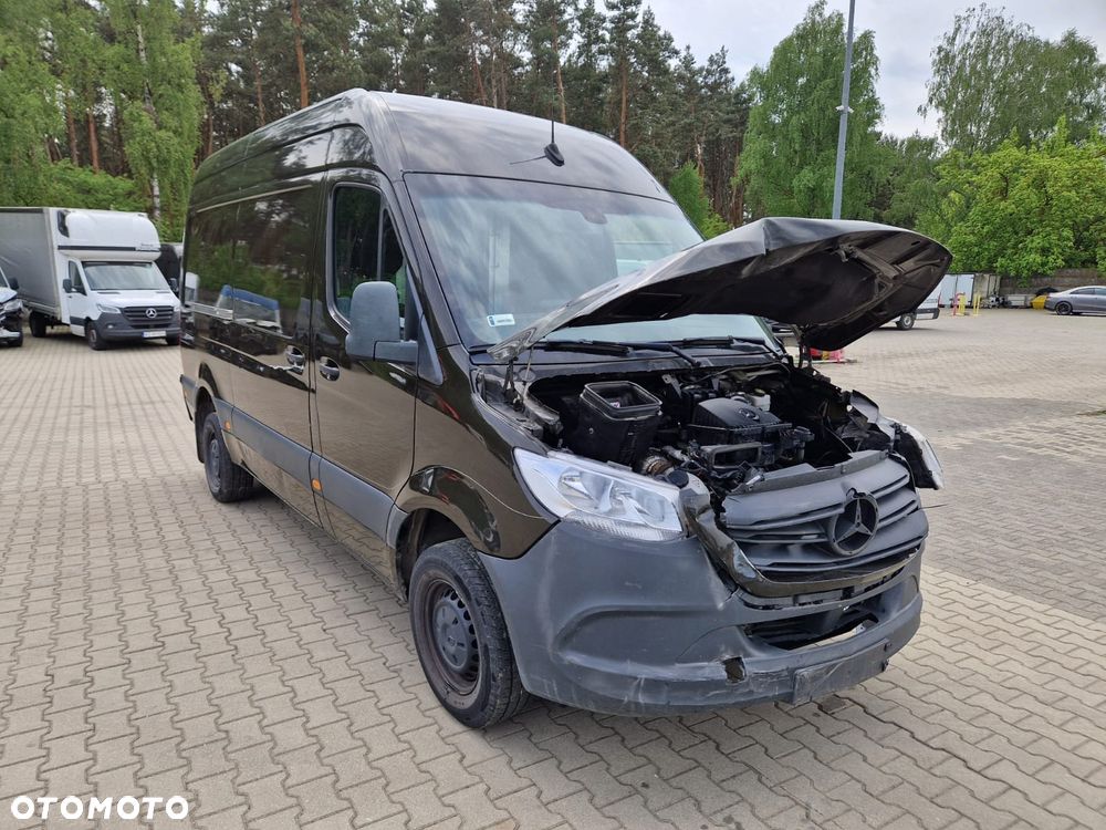 Mercedes-Benz Sprinter - 18