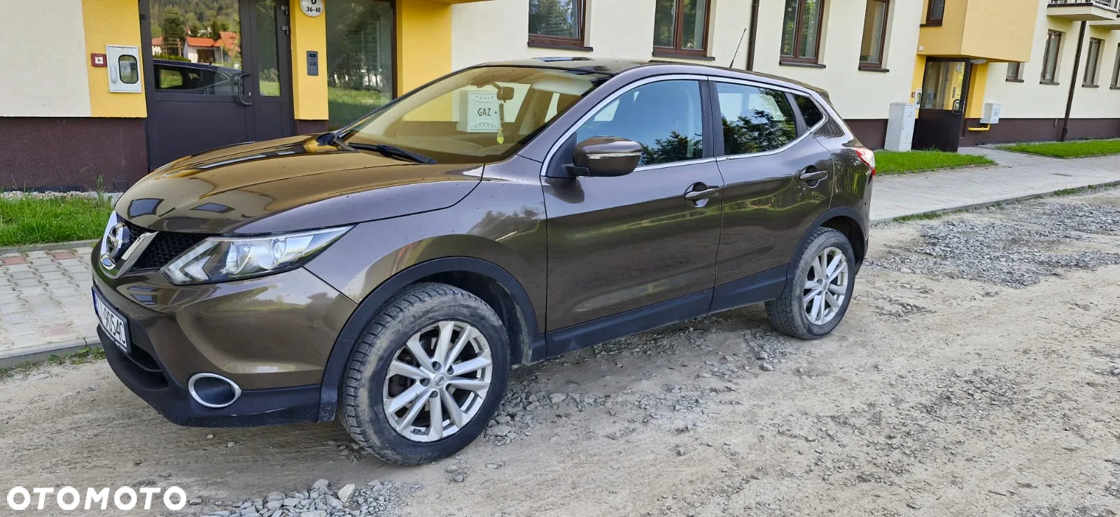 Nissan Qashqai - 2