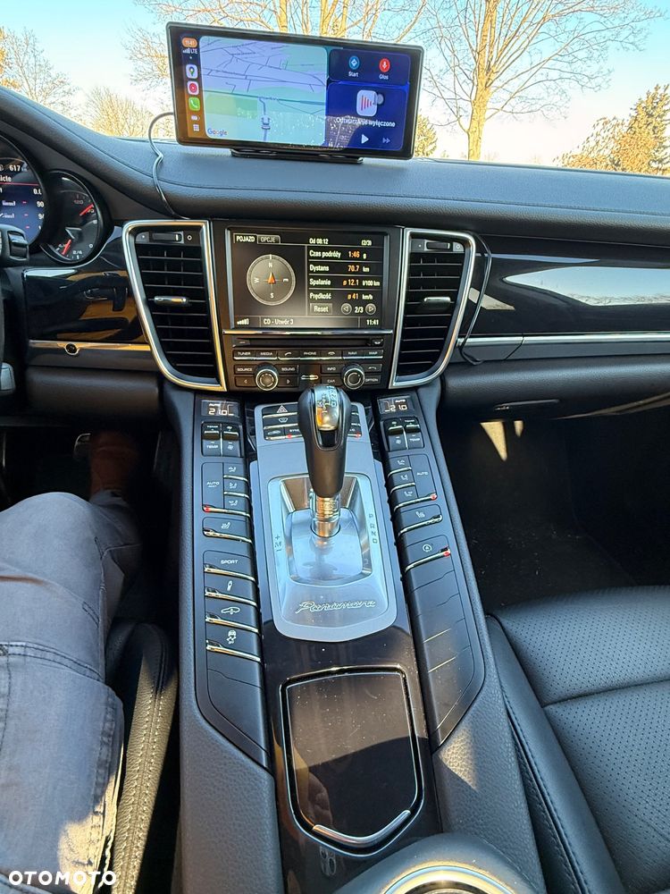 Porsche Panamera 4S - 17