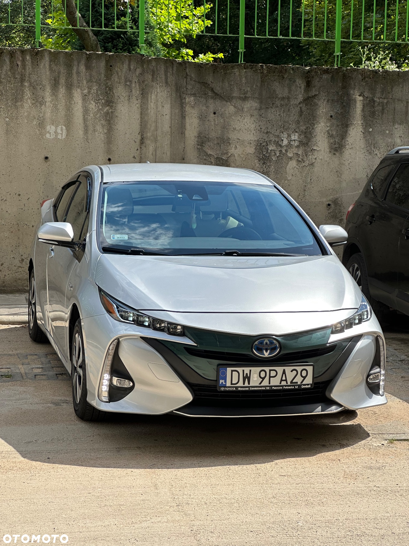 Toyota Prius 1.8 Hybrid Premium - 2