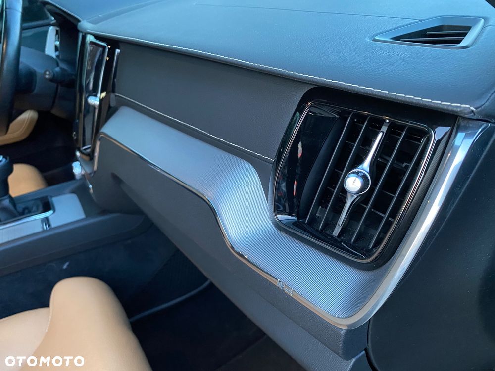 Volvo XC 60 D3 Linje Inscription - 13