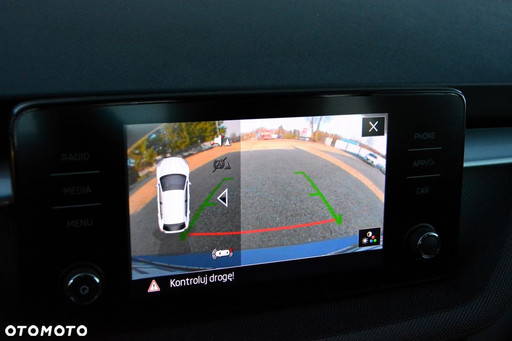 Skoda Fabia 1.0 Ambition - 27