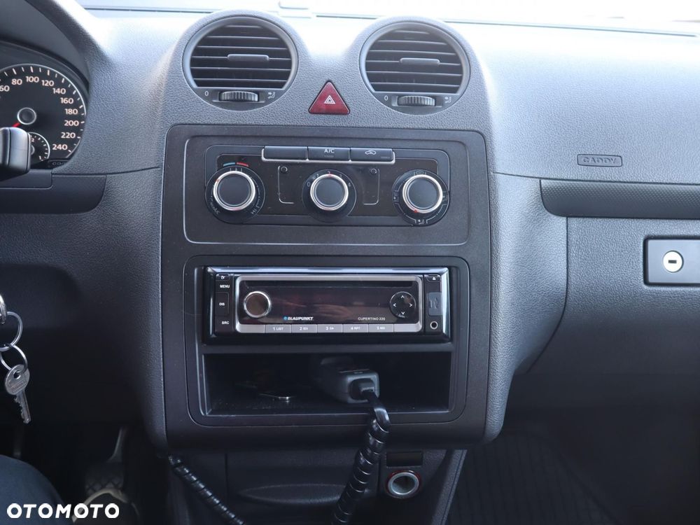 Volkswagen Caddy - 18
