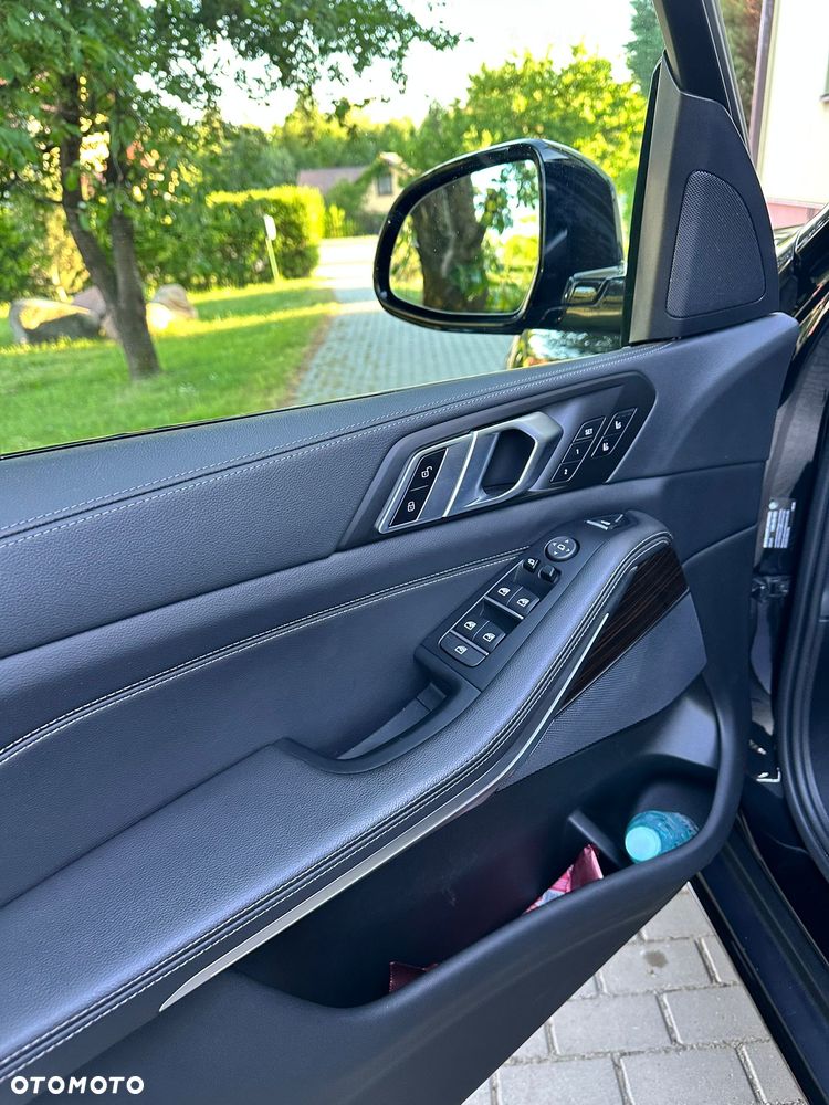 BMW X5 xDrive40i - 16