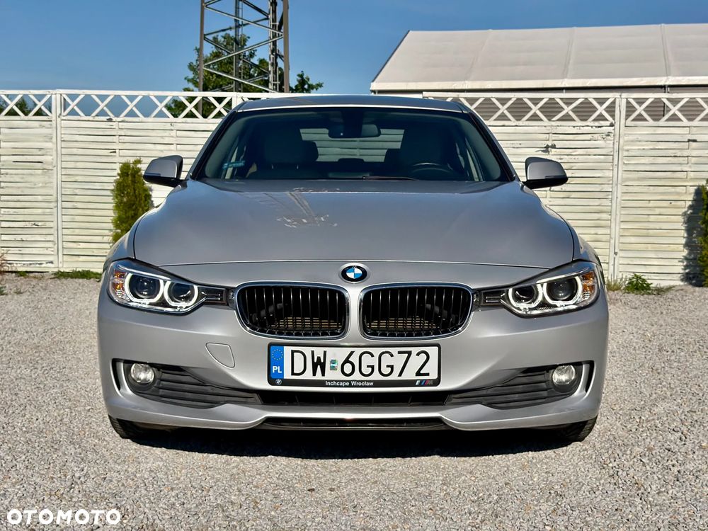 BMW Seria 3 316i - 19