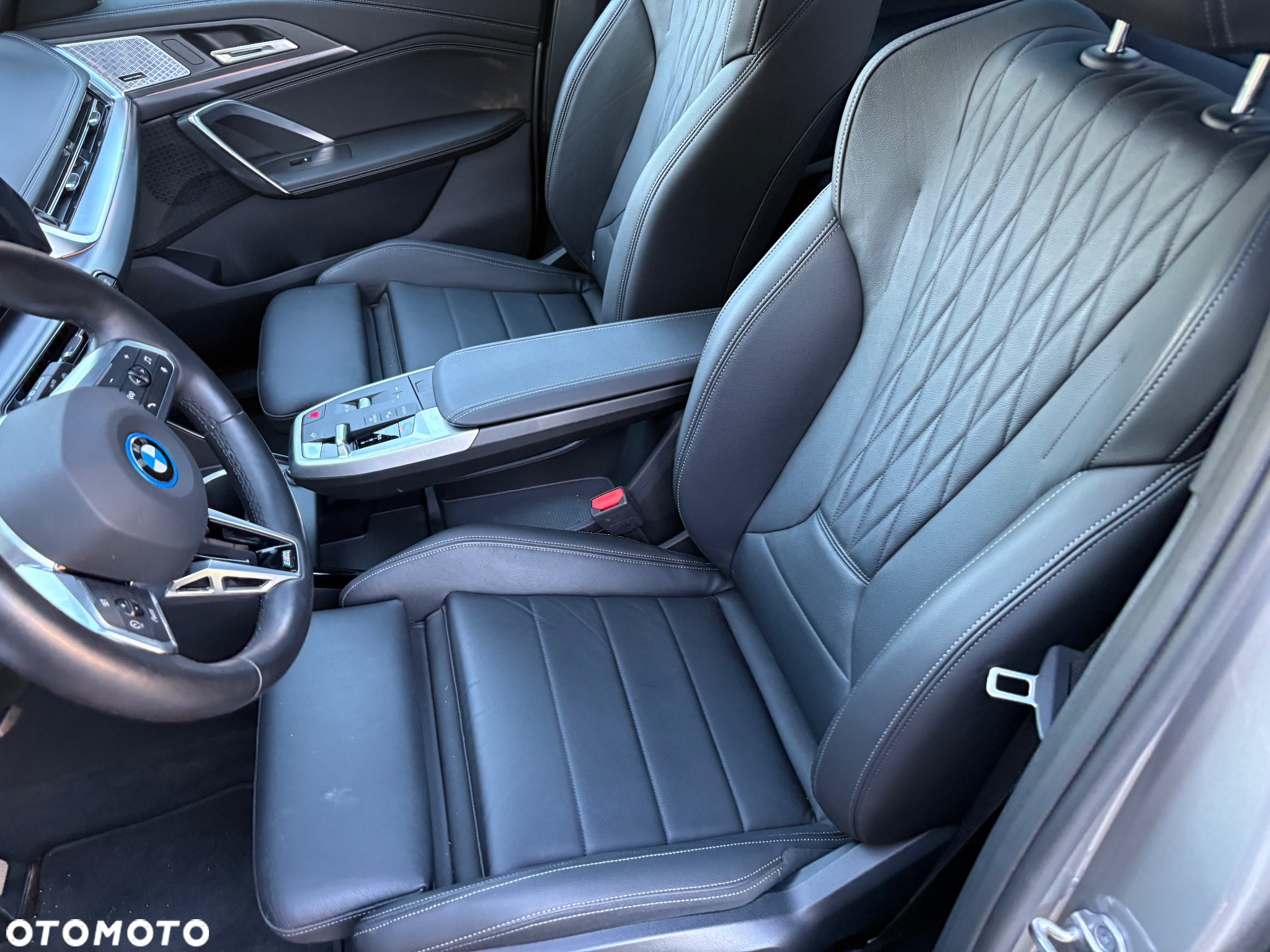 BMW iX1 xDrive30 66.5kWh M Sport - 18