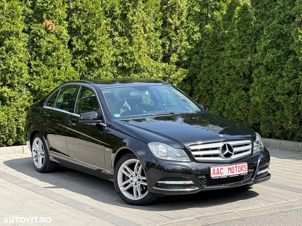 Mercedes-Benz C 180 CDI DPF (BlueEFFICIENCY) Avantgarde - 12