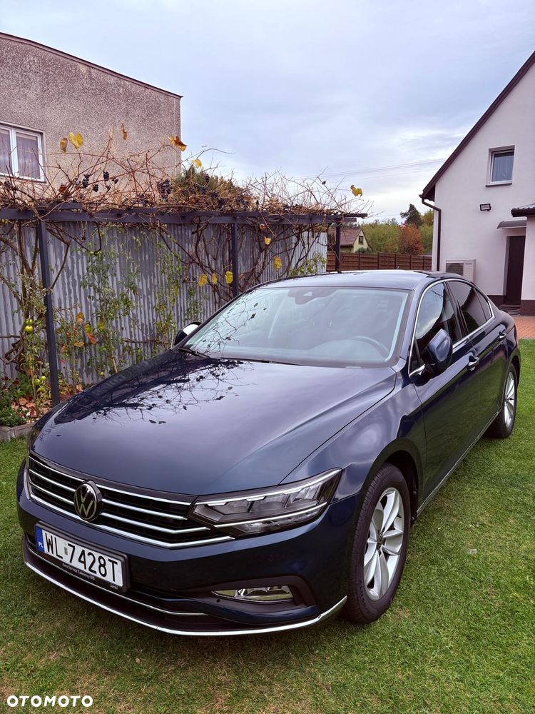 Volkswagen Passat 2022 photo 2