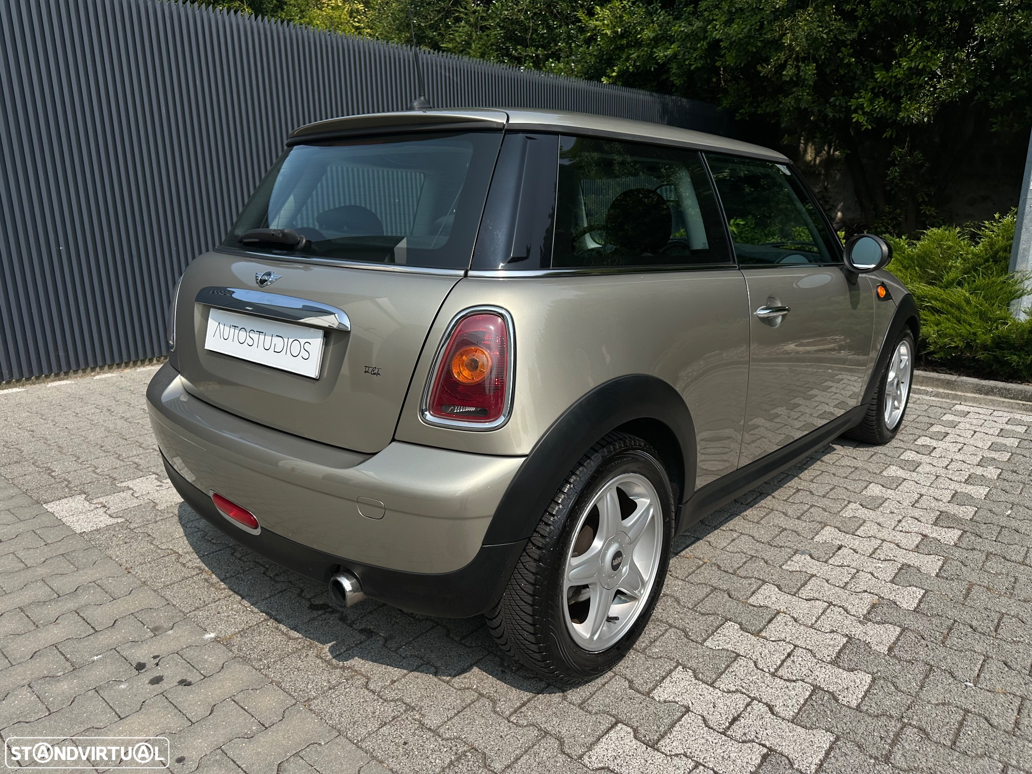 MINI 3 Portas One 1.4 Auto - 10