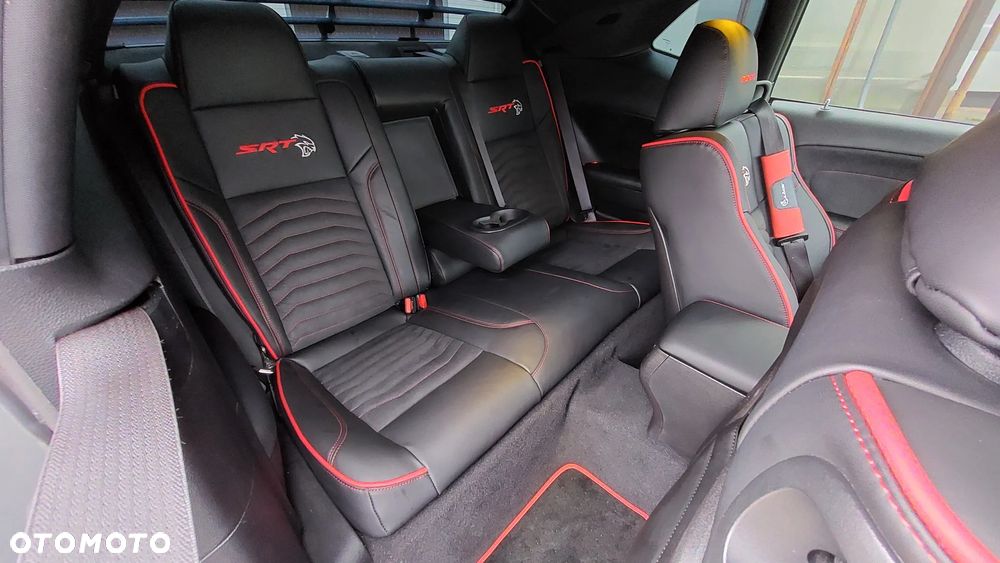 Dodge Challenger - 20