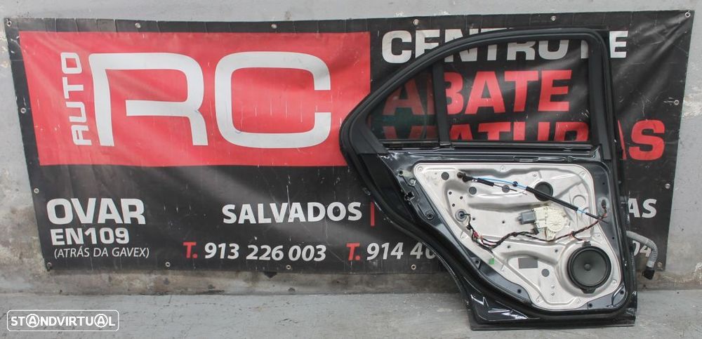 Porta de Trás do Lado Esquerdo Mercedes W204 - 2