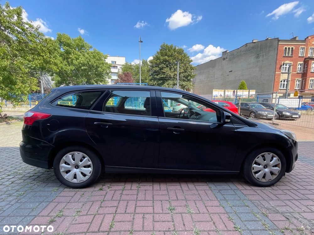 Ford Focus 1.6 Ambiente - 8