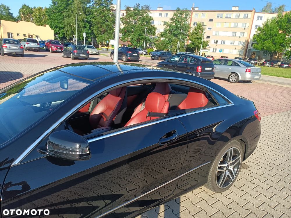Mercedes-Benz Klasa E 250 CGI BlueEFFICIENCY Automatik Elegance - 5