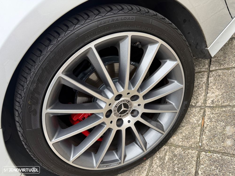 Mercedes-Benz A 180 d 7G-DCT AMG Line - 8