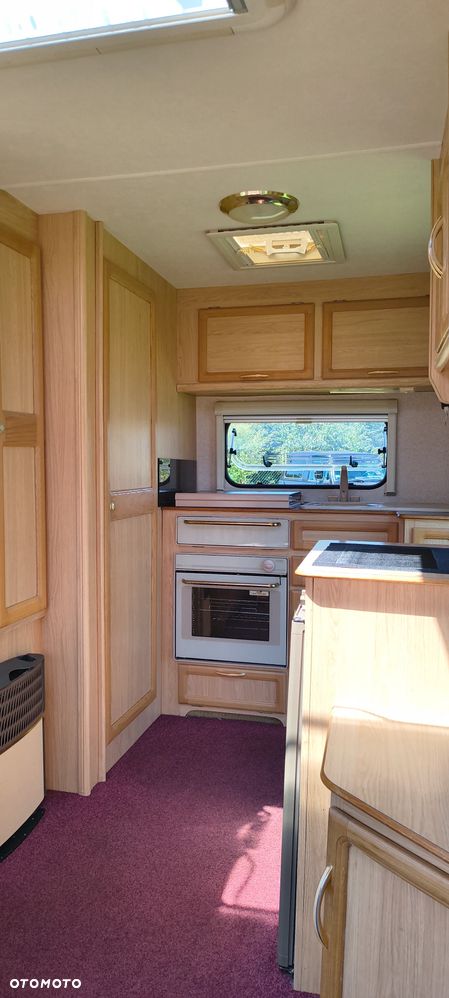 SWIFT Abbey DMC 900 kg  2-3 Osobowa - 35