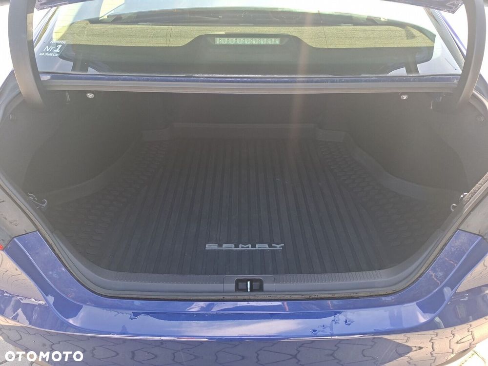 Toyota Camry 2.5 Hybrid Comfort CVT - 17