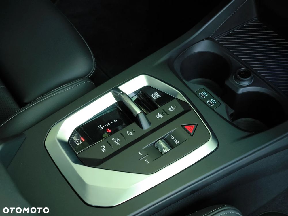 BMW Seria 2 220i mHEV - 31