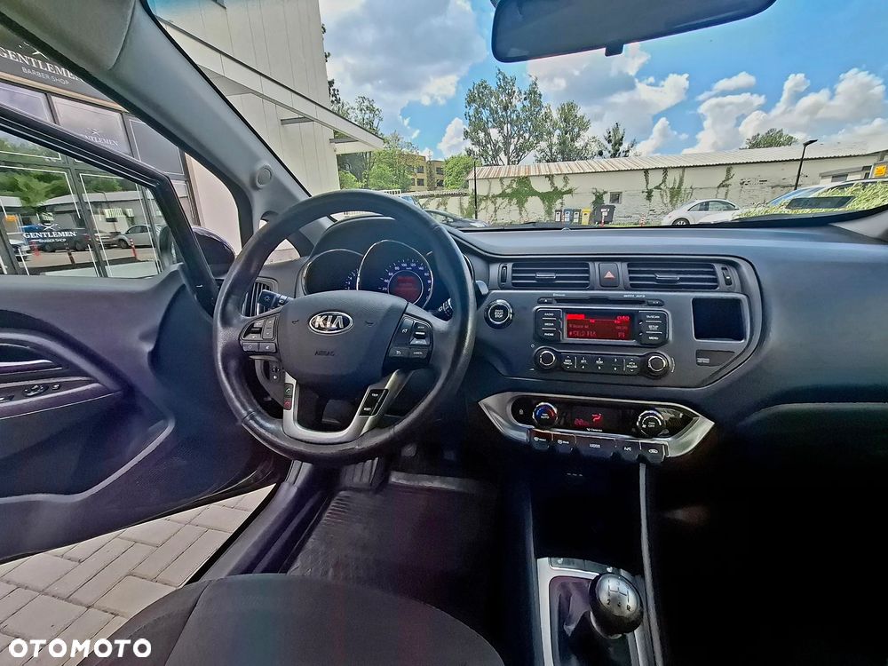 Kia Rio 1.2 Dream Team Edition - 2