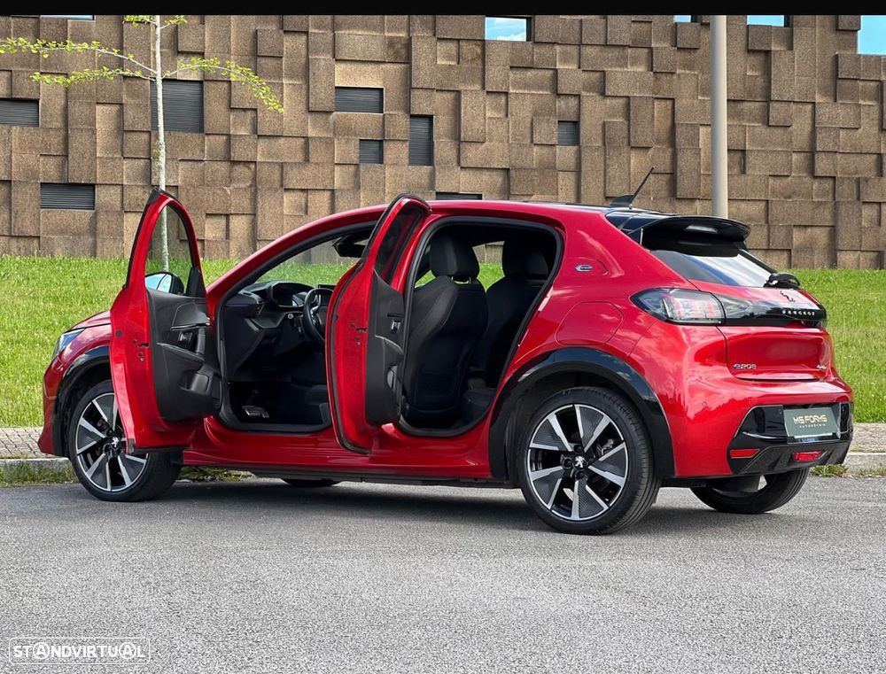 Peugeot 208 - 5