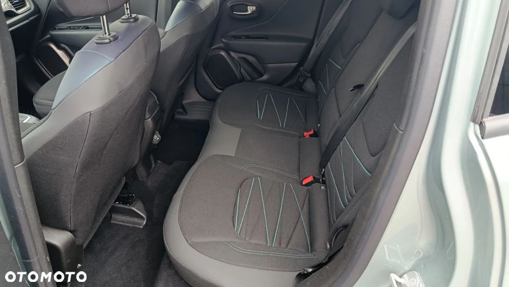 Jeep Renegade 1.5 GSE T4 48V e-Hybrid Automatik High Altitude - 10