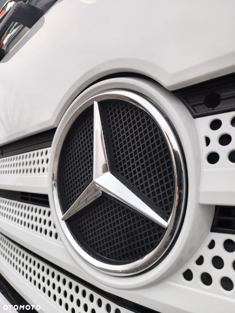 Mercedes-Benz Atego - 24