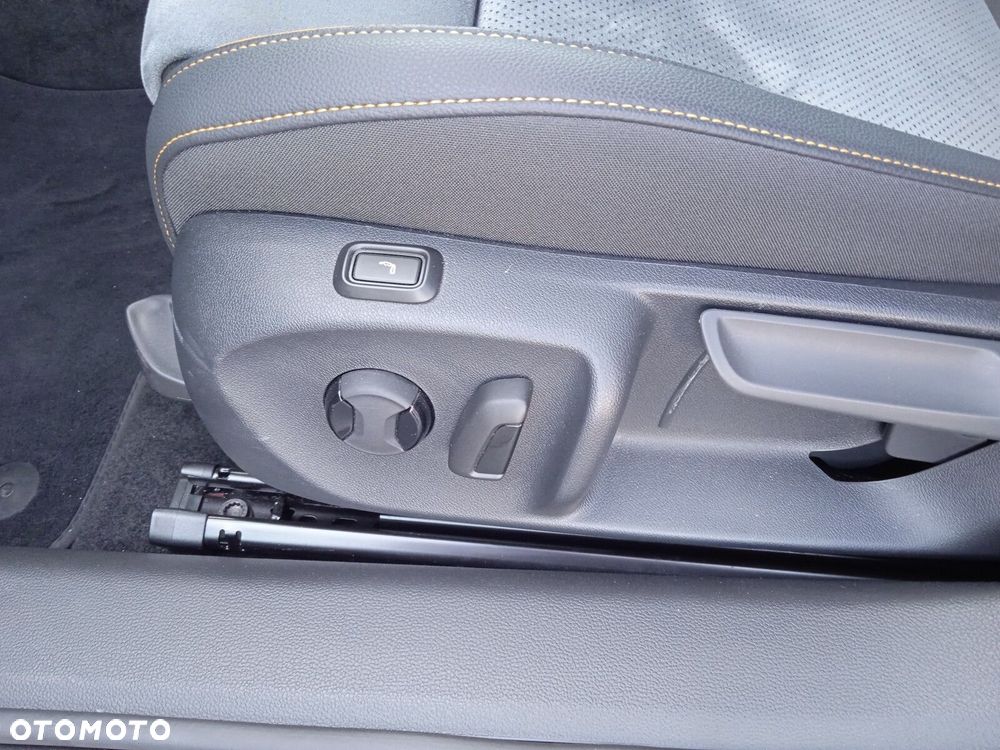 Skoda Superb 2.0 TDI SCR 4x4 Selection DSG - 18