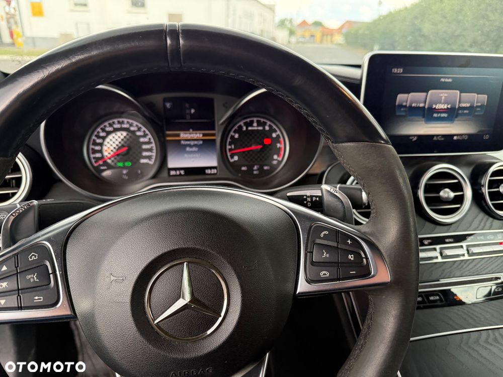 Mercedes-Benz Klasa C AMG 43 4Matic 9G-TRONIC - 22