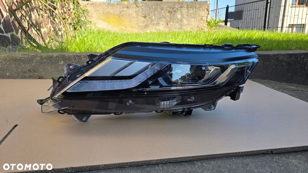 Mitsubishi L200 19- Lampa Przód FULL LED Lewa Europa Nieklejona - 3