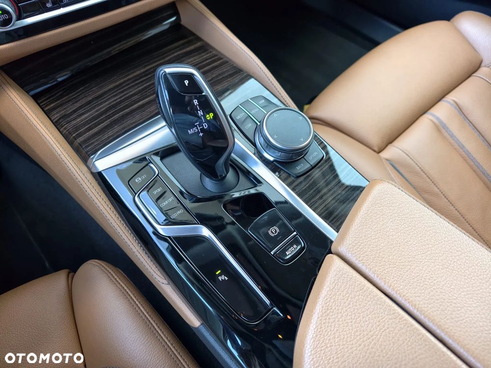 BMW Seria 5 520d xDrive MHEV Luxury Line - 13