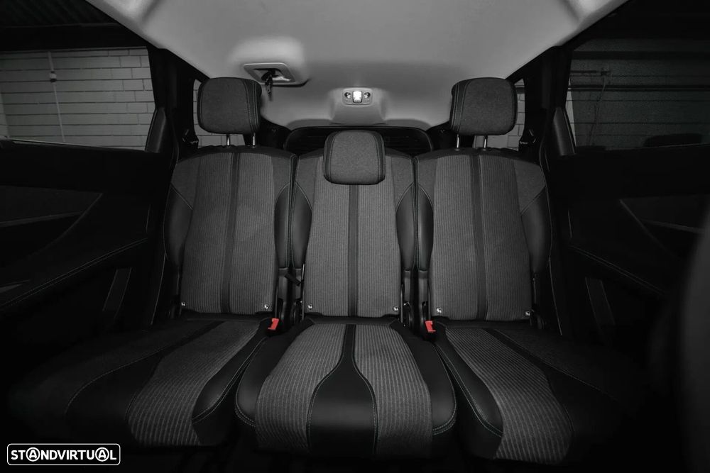Peugeot 5008 BlueHDI 130 EAT8 Allure - 13