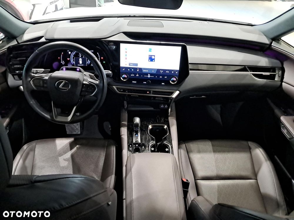 Lexus RX - 12