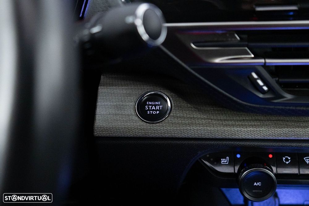 Citroën C5 X 1.6 Hybrid Shine Pack e-EAT8 - 23