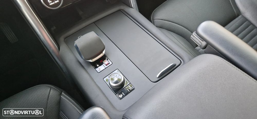 Land Rover Discovery 3.0 Si6 HSE - 16