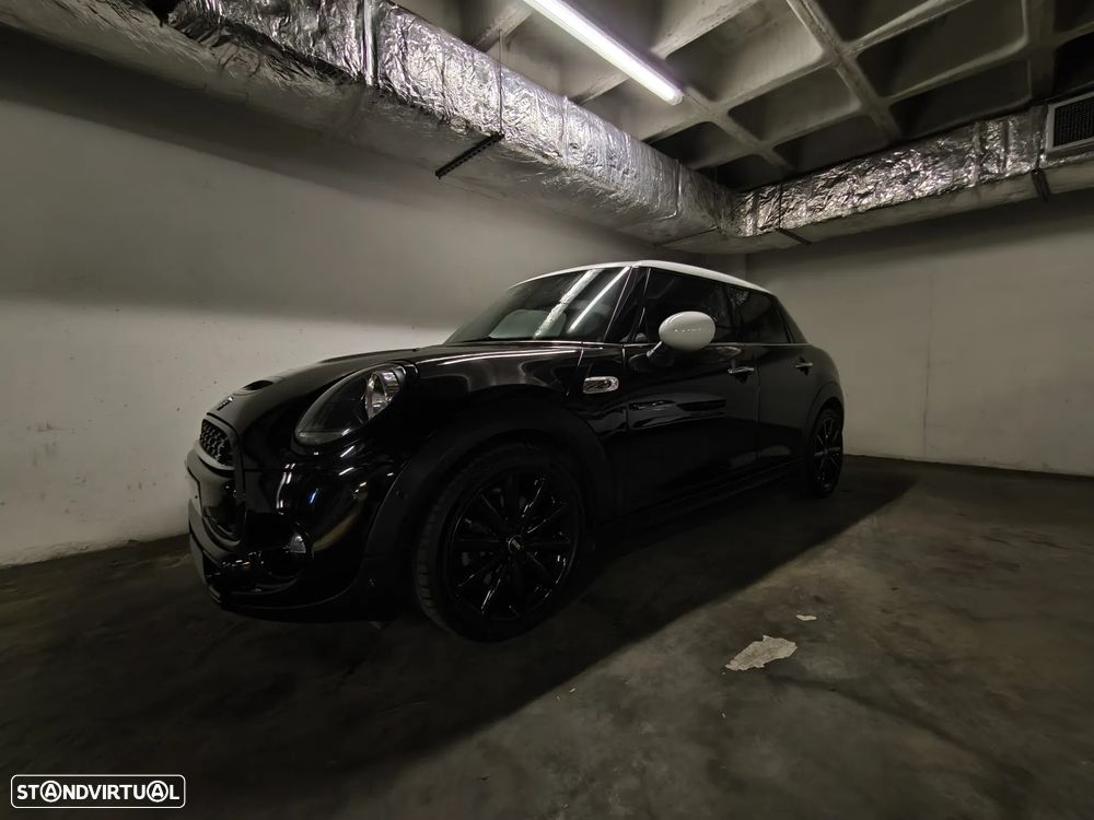 MINI 5 Portas Cooper SD Auto - 16