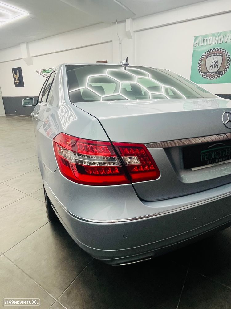 Mercedes-Benz E 300 BLUETEC Hybrid Avantgarde - 16