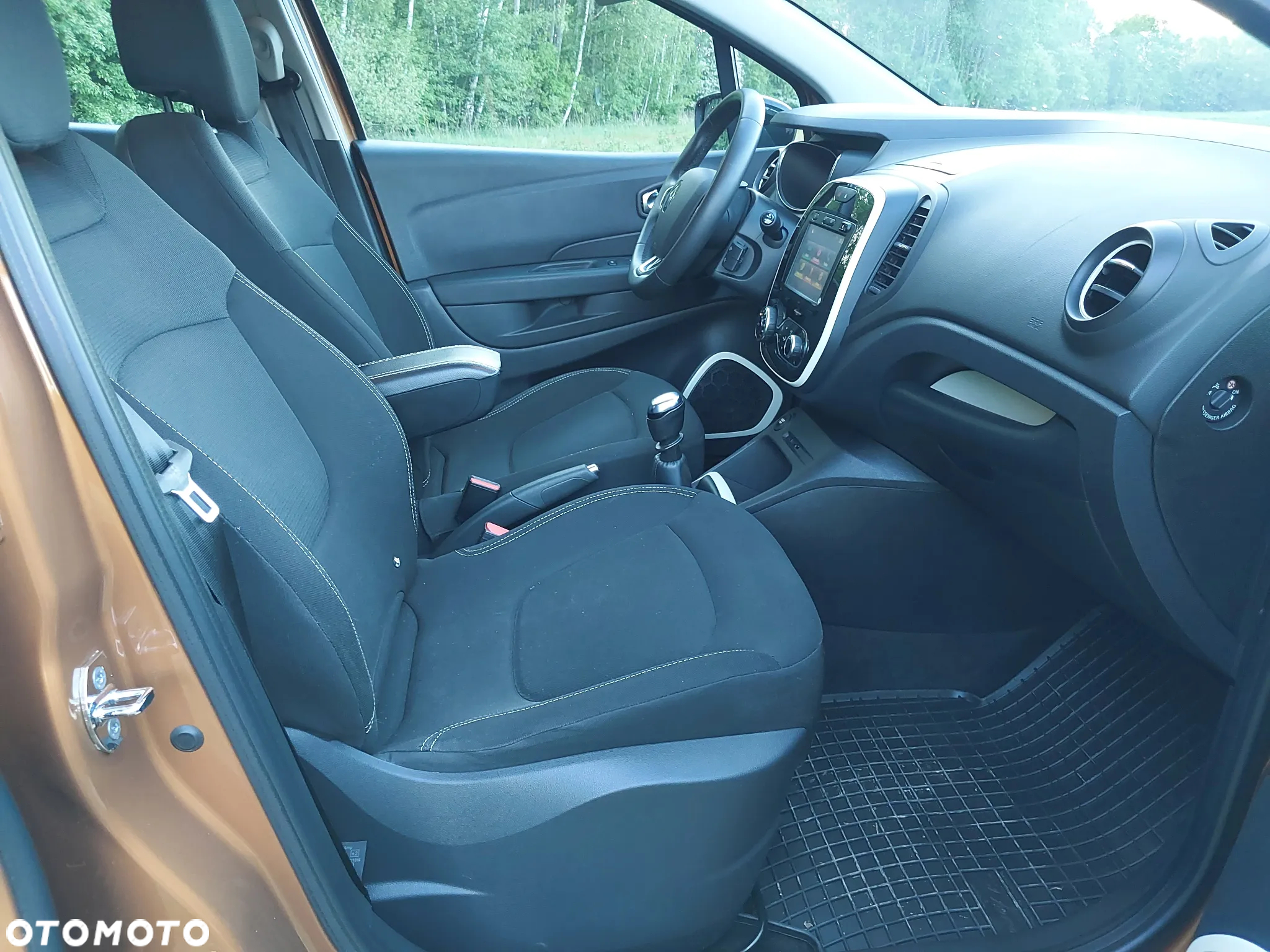 Renault Captur ENERGY TCe 120 Elysee - 25