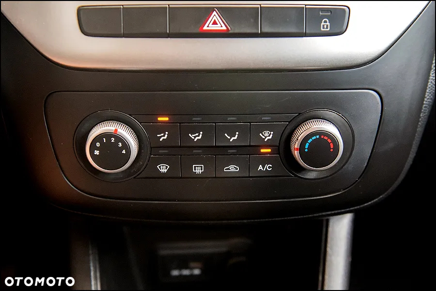 Kia Venga - 22