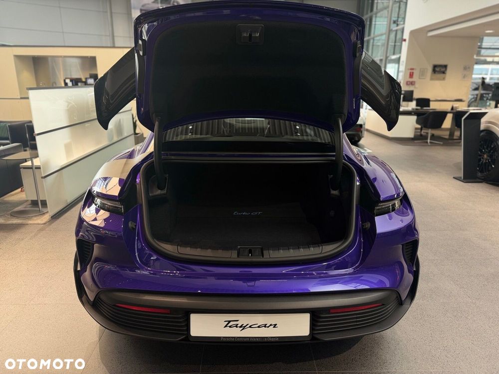 Porsche Taycan - 5