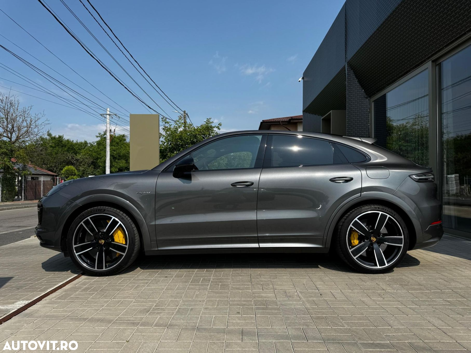 Porsche Cayenne - 8