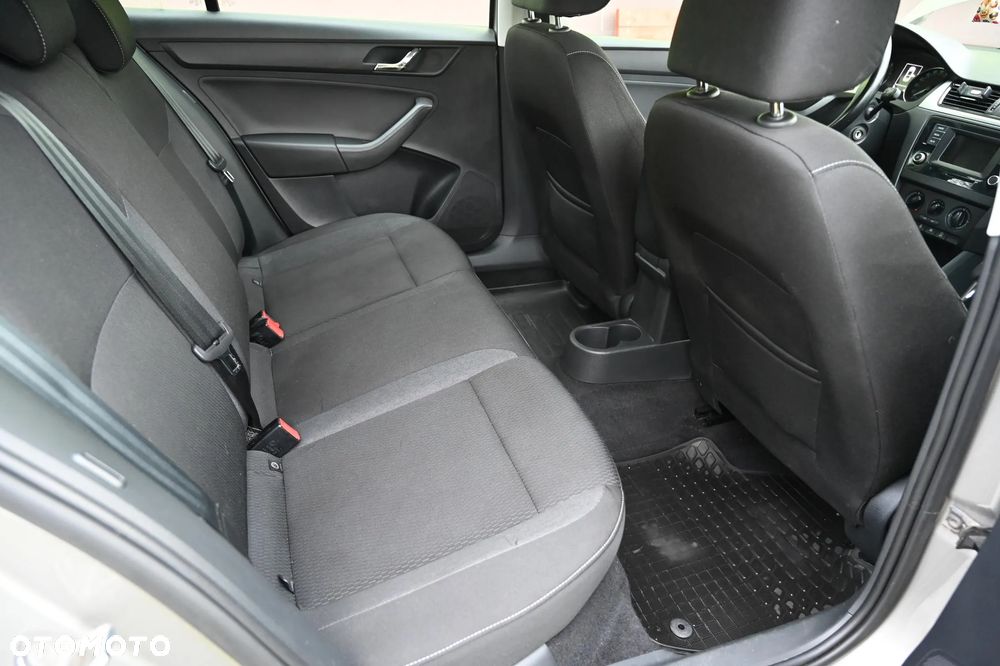 Skoda RAPID 1.2 TSI Ambition - 25