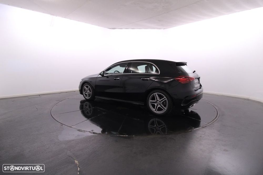 Mercedes-Benz A 180 2024 photo 4