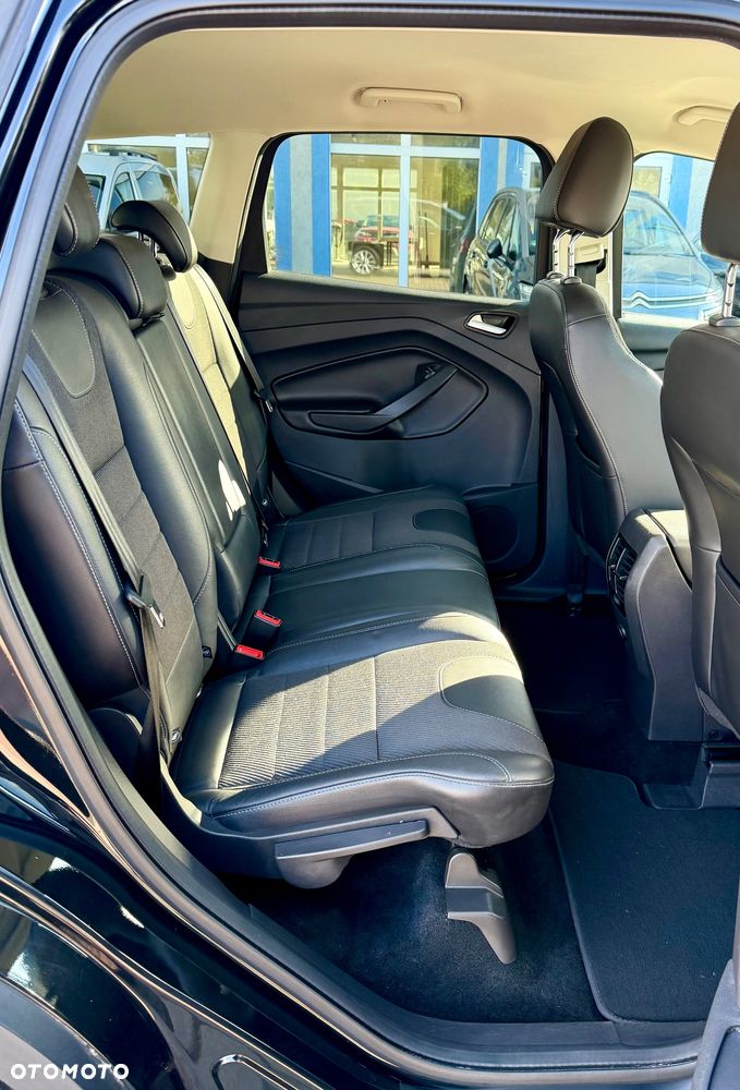 Ford Kuga 1.5 EcoBoost 2x4 Titanium - 15